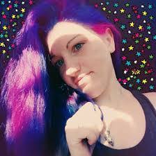 Aaron Semenoff's Instagram, Twitter & Facebook