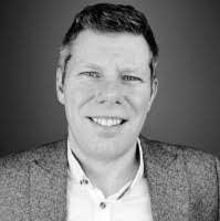 Adrian Curran's Instagram, Twitter & Facebook