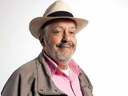 Nació el 27 de enero de 1941 en bogotá. Carlos Benjumea Ecured
