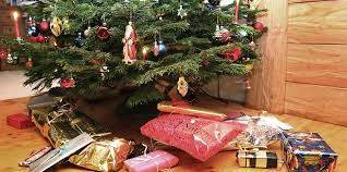Zu weihnachten stellt sich in deutschland fast jede familie als weihnachtsbaum eine tanne oder fichte in der wohnung auf. Weihnachten In Deutschland Wie Durchschnittlich Ist Ihr Weihnachtsfest Kolner Stadt Anzeiger