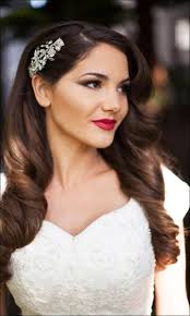What's the best way to do hair for a wedding? Bridal Hairstyles For Medium Hair 32 Looks Trending This Season