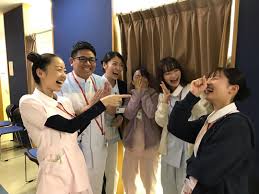130 2k likes 468 comments 公式 火曜ドラマ 恋はつづくよどこまでも koi tsudu on instagram みんな仲良し循環器内科ナース 恋つづ 第7話 あと3時間 いつも 待ち時間は みんなで談笑 女子 佐藤 たける フォトセッション 天長地久