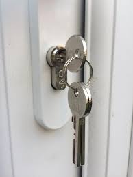 LockWise Utah technician working in Ogden