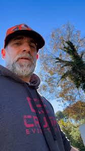 EOD1 LUIS SOUFFRONT: Talking story about you all day brother. Cherish the  details of every moment with those that you spend your time with, love,  care about, and that you have an