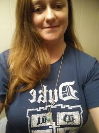 Lois Sierra's Instagram, Twitter & Facebook