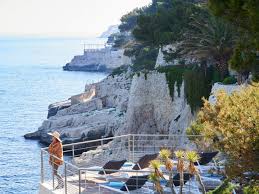 L Hotel Hotel Les Roches Blanches Cassis 5 Etoiles Hotel Restaurant Piscine Au Bord De Mer Bord De Mer Hotel Restaurant Hotel