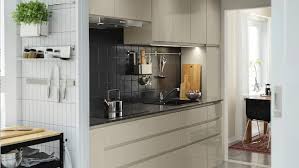 Creez votre meuble a votre image. Cuisines Metod Finition Voxtorp Beige Brillant Cuisine Ikea Meuble Cuisine Meuble Haut Ikea