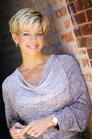 In fact, there are many great looks for women over 50, and celebrity styles can be a great guide. Short Haircuts For Women Over 50 With Fine Hair 40