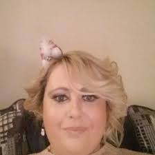 Vicky Ashby's Instagram, Twitter & Facebook