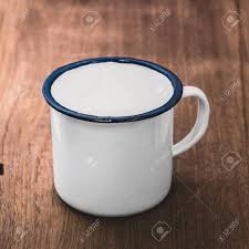 لعبة سيارة دعس الزومبي 2 العاب سيارات حلوة اللعب بالاسهم واختيار الادوات بالفارة فكرة. Vintage Mug Style On Wooden Background Retro Tea Cup Made From Tin Material Stock Photo Picture And Royalty Free Image Image 120123226
