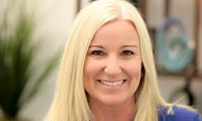 Tara Ford's Instagram, Twitter & Facebook