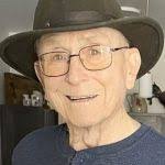 Ken Mateer's Instagram, Twitter & Facebook