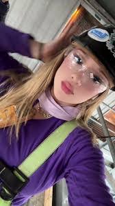 Cassandra Noble's Instagram, Twitter & Facebook