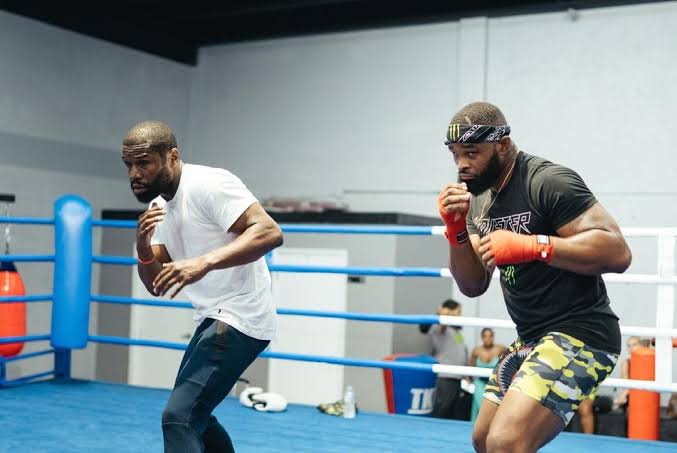 Tyron Woodley and Floyd Mayweather begin training partnership ahead of  Woodley's boxing debut - MMA - TheMacLife