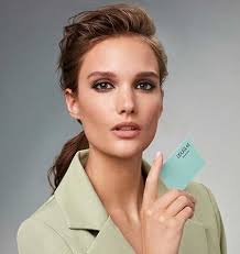 Despre Douglas online la DOUGLAS