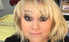 Una bufala subito smentita dalla stessa luciana littizzetto, comica e conduttrice tv che oltre ad essere viva e vegeta è anche ricca proprietaria di immobili la maggior parte degli immobili di proprietà della showgirl si trovano però nella città del lingotto, dove luciana littizzetto ha dieci appartamenti, tre. Fabio Fazio E Luciana Littizzetto Stanno Insieme Le Nozze D Argento