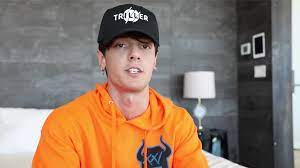 His birthday, what he did before fame, his family life, fun trivia facts, popularity rankings, and more. Bryce Hall Is Cashing Out Off Of A Celebrity Boxing Event Influencive