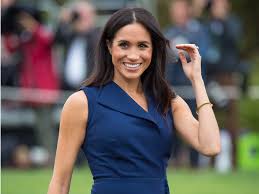 Thomas markle was with the series for several years, and during that time, a young meghan came to learn plenty about what made a show successful. Meghan Markle Wore A Young Fan S Handmade Necklace In Australia