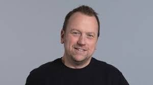 Michael Maxson's Instagram, Twitter & Facebook