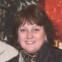 Elayne Hall's Instagram, Twitter & Facebook