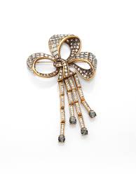 oscar de la renta brooch