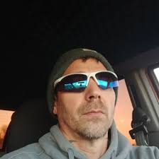 How to fix transmission fluid leak after changing transmission pan in a 91  Jeep Wrangler YJ?