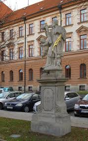 Už dávno som neprispela na blogu fotografiami sakrálnych stavieb. Ceske Budejovice Socha Sv Jana Nepomuckeho Socha Turistika Cz