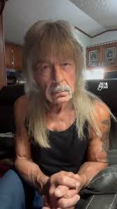 Holly Herr's Instagram, Twitter & Facebook