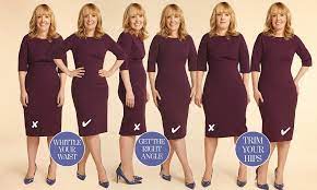 Drop A Stone In Your Christmas Party Snaps By Posing Like An A Lister Photography Poses Women Best Photo Poses Photography Posing Guide