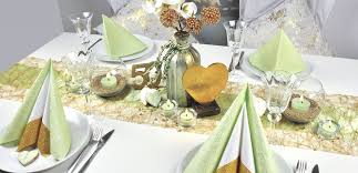 Hochzeitstag, bedeutet für jubilare und gäste gleichermaßen einen ganz besonderen anlass zur freude. Die Perfekte Tischdekoration Zur Goldenen Hochzeit