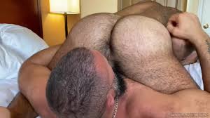 Milking while rimming - intense pleasure