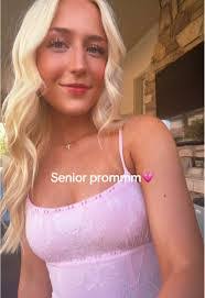 Hope Wayman's Instagram, Twitter & Facebook