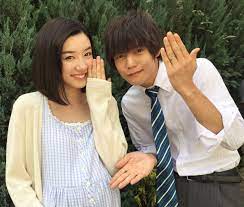 永野芽郁 mei nagano0924 さん twitter 窪田正孝 ポーズ 写真 可愛い 私服