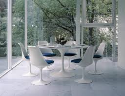 Every significant piece of furniture has a holistic structure. 78w 47.75d 28.25h oval large; Knoll Tulip Esstisch Saarinen Eero Saarinen Bei Designikonen Designikonen Designmobel Shop