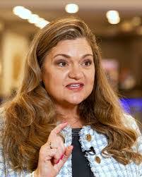 Sandra Licon's Instagram, Twitter & Facebook