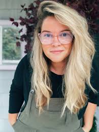 Poet Kate Baer Is Willing To Say The Thing We're All Thinking