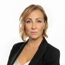 Michelle Chartrand's Instagram, Twitter & Facebook