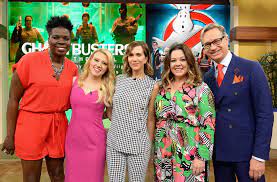 Un nuevo día (a new day) is an american television morning show which aired on telemundo from 2008 to 2021. The Cast Of Ghostbusters On Despierta America Tom Lorenzo