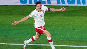 A lot to play for, a lot to miss out on — poland have their backs against the wall on wednesday night when they face group leaders sweden in the final matchday of the group stages of euro 2020. R9jqjhjtklinm