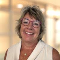 Dawn Edmondson's Instagram, Twitter & Facebook