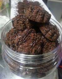 Senang Buat Biskut Raya Kali Ni Resepi Biskut Milo Tabur Ni Guna Sukatan Cawan Je Tak Perlu Timbang Bagai Dah Macam Makan B Resep Makanan Dan Minuman Kue Lezat
