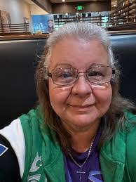 Maureen Sweeny's Instagram, Twitter & Facebook