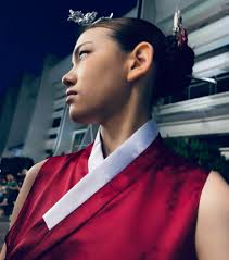 패션쇼모델 #김레야 6월에 런웨이 선 패션쇼 비하인드 #엄마표사진 부터 올려요🫶🏻 레야는 가발 아닌 본인 머리 😆😆 좋은 기회  감사합니다❤️ 결: FASHION TIMELESS '선으로 말하고, 결로 걷는다' Model : Leia Kim 172cn Brand  : @