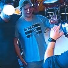 Rittenhouse, who was trained in lifesaving and basic first aid procedures. Kyle Rittenhouse Gave White Supremacist Hand Symbol Drank With Proud Boys At Bar Affidavit