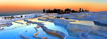 De asemenea, ministrul are in vedere pe viitor dezvoltarea de bai termale in bucuresti. Alte Izvoare Termale Ale Europei Cele Mai Bune Locuri Pentru O Baie Fierbinte Cazare Caciulata