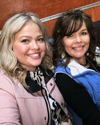 Allison Radcliffe's Instagram, Twitter & Facebook