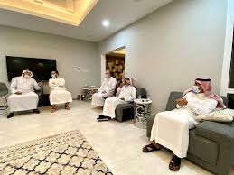 مدير جمعية الثقافة والفنون بجدة يقدم واجب العزاء في وفاة الفنان محمد حمزة الوطن الآن صحيفة سعودية