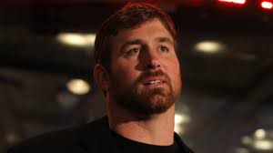 Patriots Left Tackle Matt Light Announces Retirement