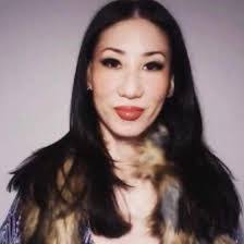 Deborah Kim's Instagram, Twitter & Facebook