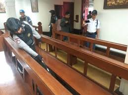 Umumnya, di dalam kata pengantar ini penulis mengucapkan rasa syukur dan terima kasih kepada pihak yang telah membantunya menyelesaikan karya tersebut. Cegah Klaster Baru Pengelola Gereja Di Cimahi Diimbau Siarkan Ibadah Natal Secara Virtual Bagian 1